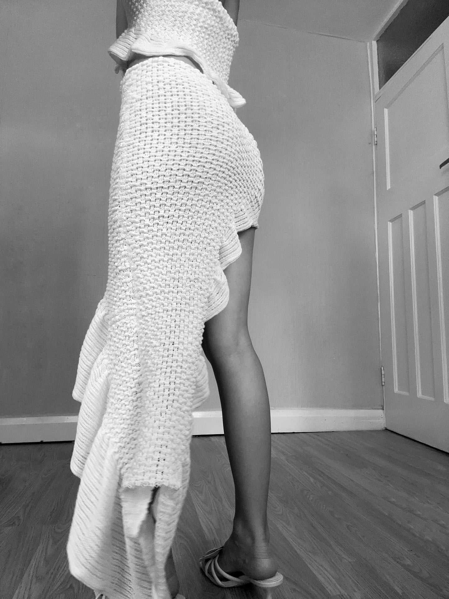 RUFFLE ASYMMETRIC MAXI SKIRT