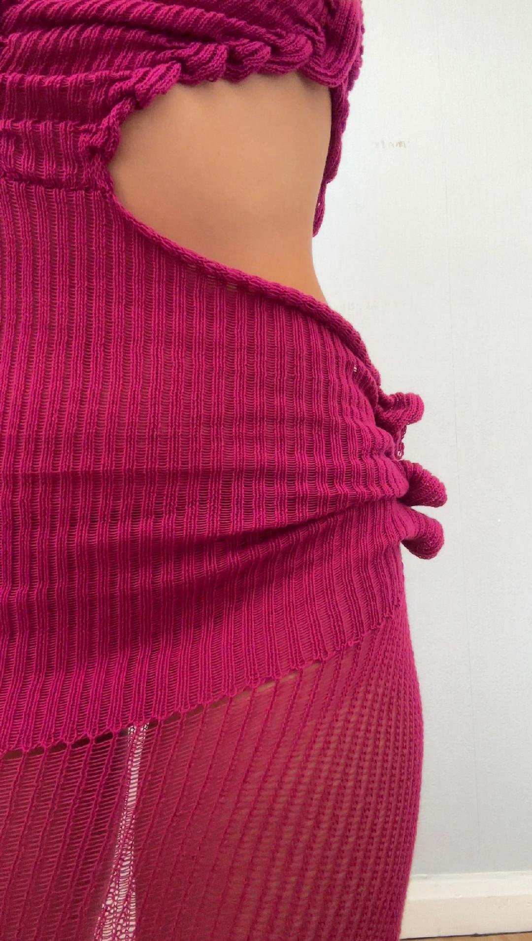 RUFFLE CUT - OUT DRESS - MAGENTA