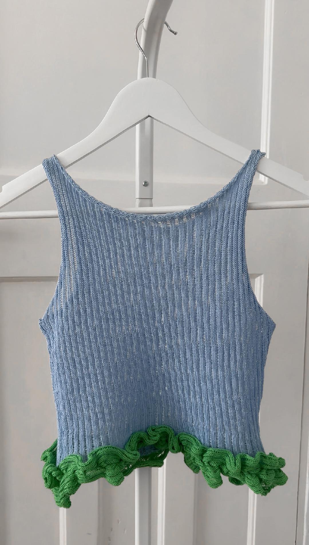 RUFFLE VEST - LIGHT BLUE/ LIME